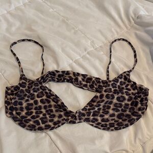 MAI bathing suit top in large